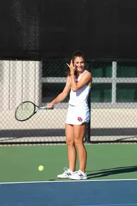 11 OCT 2021: The Denver Pioneers men’s and women’s tennis teams at Denver Tennis Park in Denver, CO. (C. Morgan Engel/Clarkson Creative Photography)