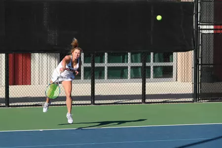 11 OCT 2021: The Denver Pioneers men’s and women’s tennis teams at Denver Tennis Park in Denver, CO. (C. Morgan Engel/Clarkson Creative Photography)
