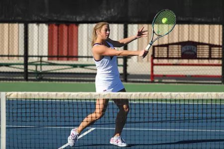 11 OCT 2021: The Denver Pioneers men’s and women’s tennis teams at Denver Tennis Park in Denver, CO. (C. Morgan Engel/Clarkson Creative Photography)