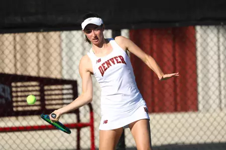 11 OCT 2021: The Denver Pioneers men’s and women’s tennis teams at Denver Tennis Park in Denver, CO. (C. Morgan Engel/Clarkson Creative Photography)