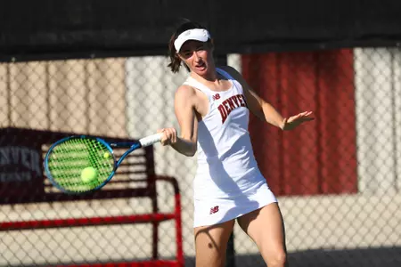 11 OCT 2021: The Denver Pioneers men’s and women’s tennis teams at Denver Tennis Park in Denver, CO. (C. Morgan Engel/Clarkson Creative Photography)