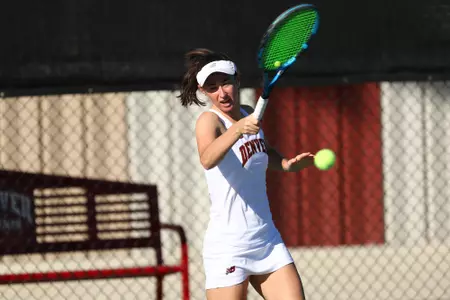 11 OCT 2021: The Denver Pioneers men’s and women’s tennis teams at Denver Tennis Park in Denver, CO. (C. Morgan Engel/Clarkson Creative Photography)