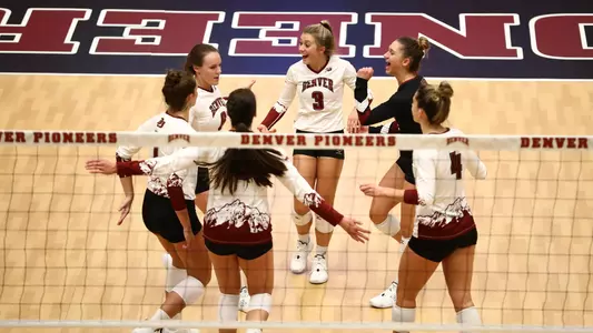 Denver Pioneers v Northern Colorado