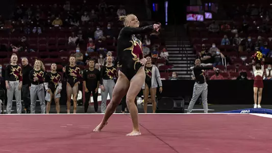 Jessica Hutchinson Floor - December 19, 2021