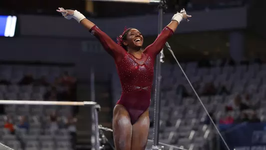 Lynnzee Brown Bars - April 16, 2021