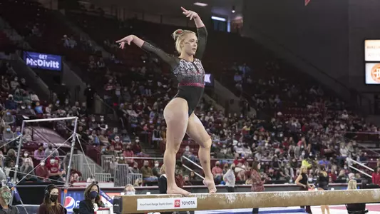 Mia Sundstrom Beam