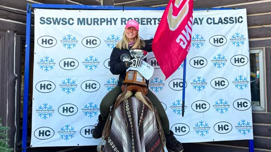 Sara Rask 2024 Holiday Classic podium