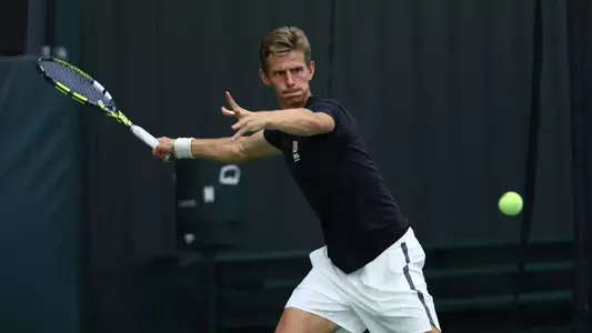 17 SEPT 2024: The University of Denver Men’s and Women’s Tennis teams practice at the Denver Tennis Park in Denver, CO. ©Jamie Schwaberow/Clarkson Creative Photography