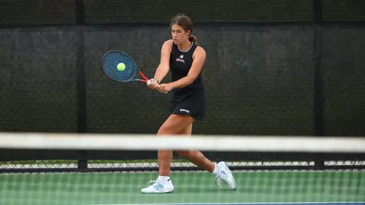 17 SEPT 2024: The University of Denver Men’s and Women’s Tennis teams practice at the Denver Tennis Park in Denver, CO. ©Jamie Schwaberow/Clarkson Creative Photography