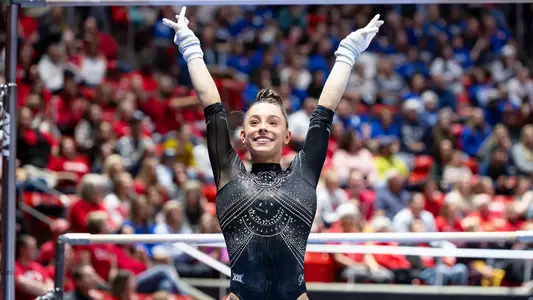 Mia Hebinck Bars - April 3, 2025