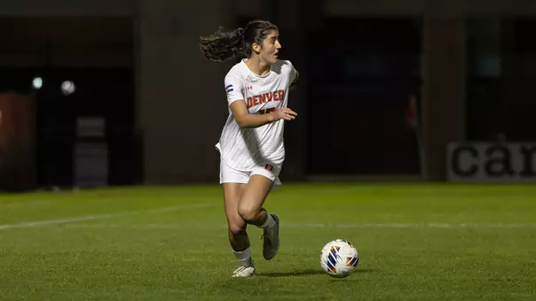Kit Mooney University of Denver Midfielder vs Saint Mary's - September 26, 2026