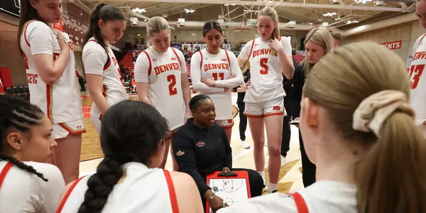 Team Huddle vs SDSU