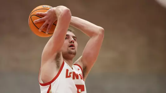 Logan Kinsey jump shot