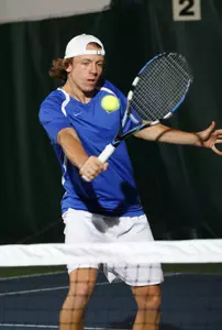 Bartosz Jozwiak won a pair of matches to advance to the Round of 16 at the ITA Midwest Regional