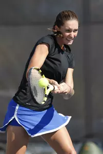 Cali Gustafson (pictured) and Selma Salkovic won their doubles match on Friday.