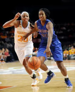 Jasmine Penny tied a season-high with 16 points against Tenneseess