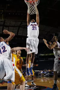Jamee Crockett registered his first game in double-figures with 10 points off the bench Monday night.