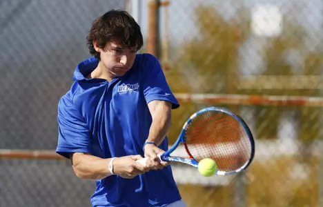 Ben Hartman improves to 16-10 in singles with his win in the sixth position.