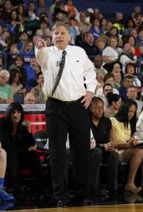 DePaul head women's basketball coach Doug Bruno announced that Centrese McGee has signed a tender of financial aid and will transfer to DePaul after spending two seasons at the University of Illinois.