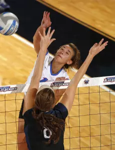 Junior Vesela Zapryanova landed a match and career-high 19 kills, hitting a season-best .304.
