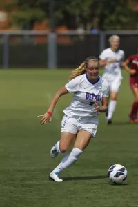 Elise Wyatt scored a goal in the 12th minute at SMU, but the match was canceled because of inclement weather.