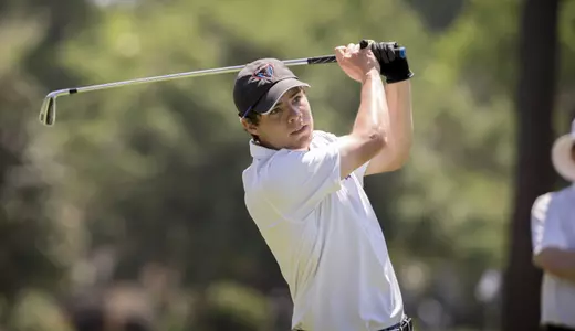 Freddy Thomas carded a one-under 71 on Monday to move from ninth to third place on the individual leaderboard.