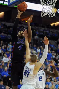 Myke Henry recorded his second straight game of 20 or more points Saturday at Creighton.