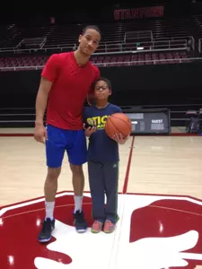 Billy Garrett Jr. met 10-year-old Mekei who is also managing the Sickle cell disease.