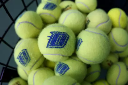 Tennis balls