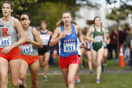 Courtney Pickering at Loyola Lakefront Invite