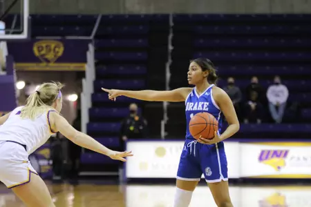 WBB transfer Kierra Collier