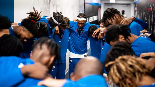 mbb team huddle