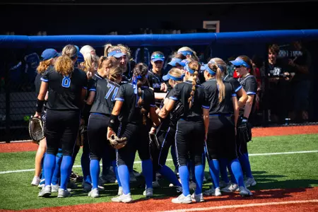 SB huddle