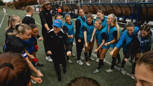 WSOC team huddle
