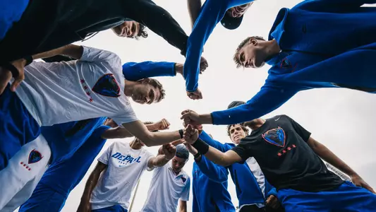 MTEN team huddle