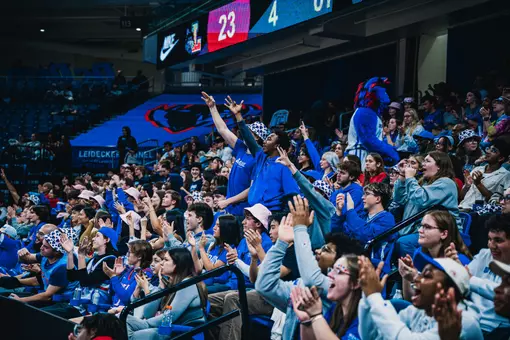 DePaul Signs Pair to Open Signing Period