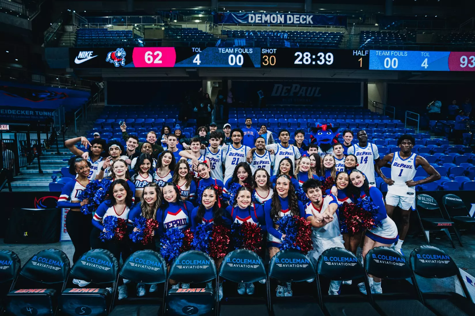 Team photo with the students.