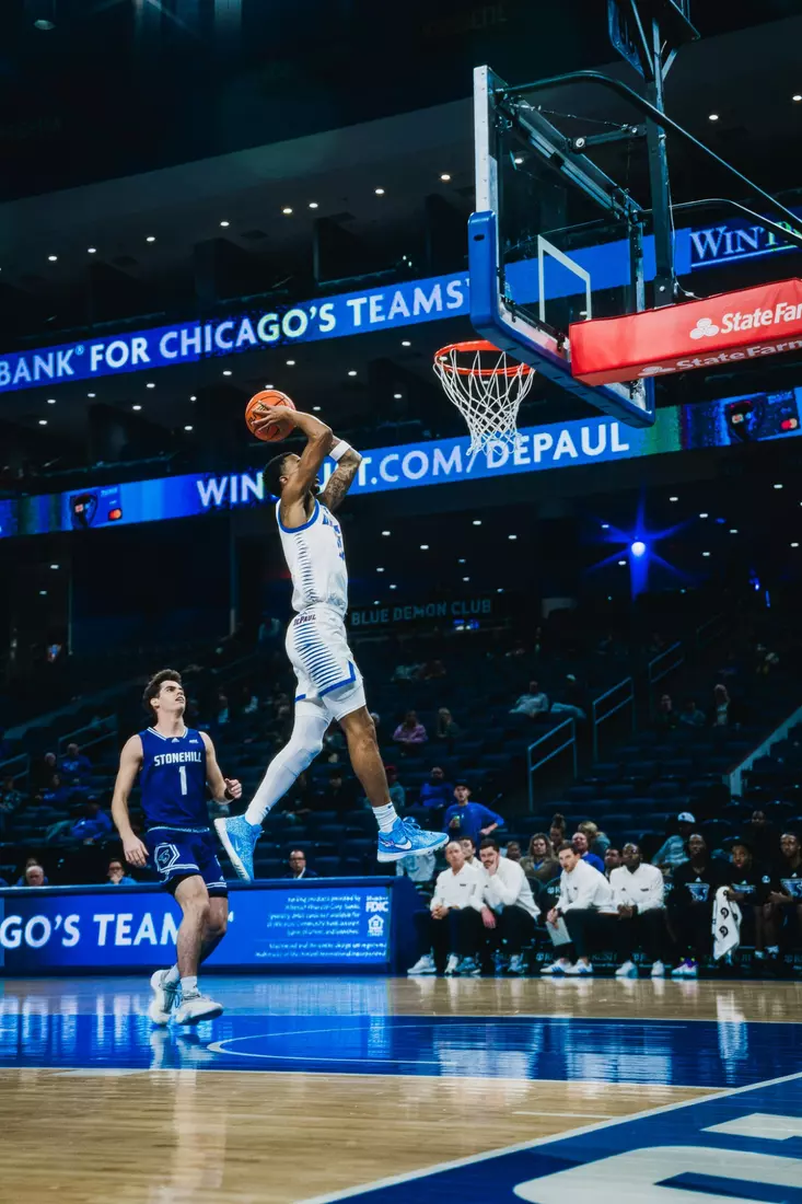 CJ Gunn going in for a dunk