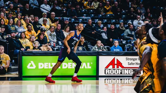 gunn makes a three at wichita state