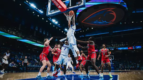 NJ Benson dunking the ball
