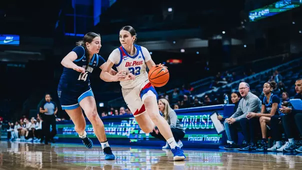 Junior Kate Novik penetrates the Villanova defense.