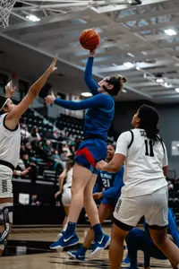 Meg Newman drops in a floater