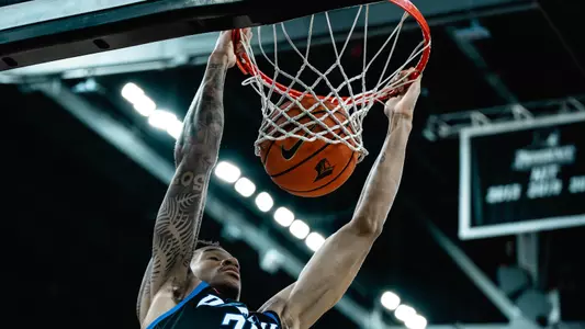 JJ Traynor dunking