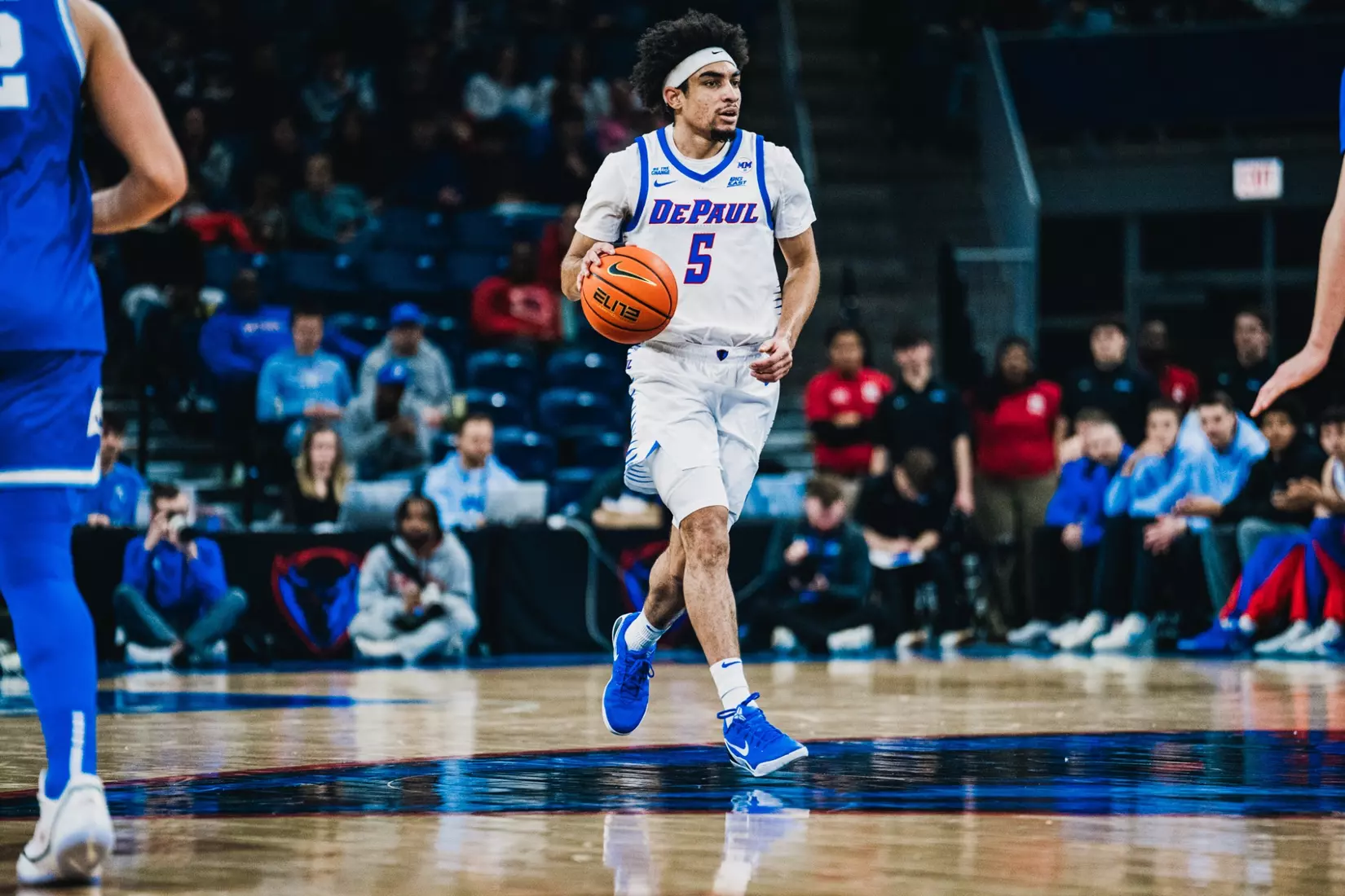 Guard RJ Smith facilitates the offense in the half court.