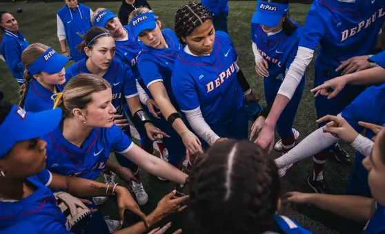 Softball 26 huddle
