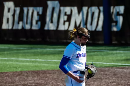 Senior Bella Nigey gets ready in the circle.