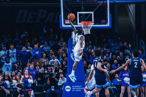 Layden Blocker dunks the ball.