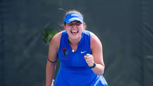 Helin Alvarez Celebrates