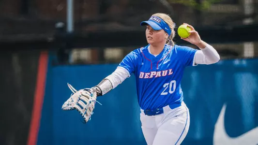 Chelsea Parker throws the ball