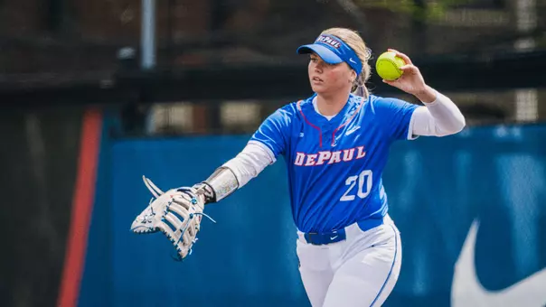 Chelsea Parker throws the ball